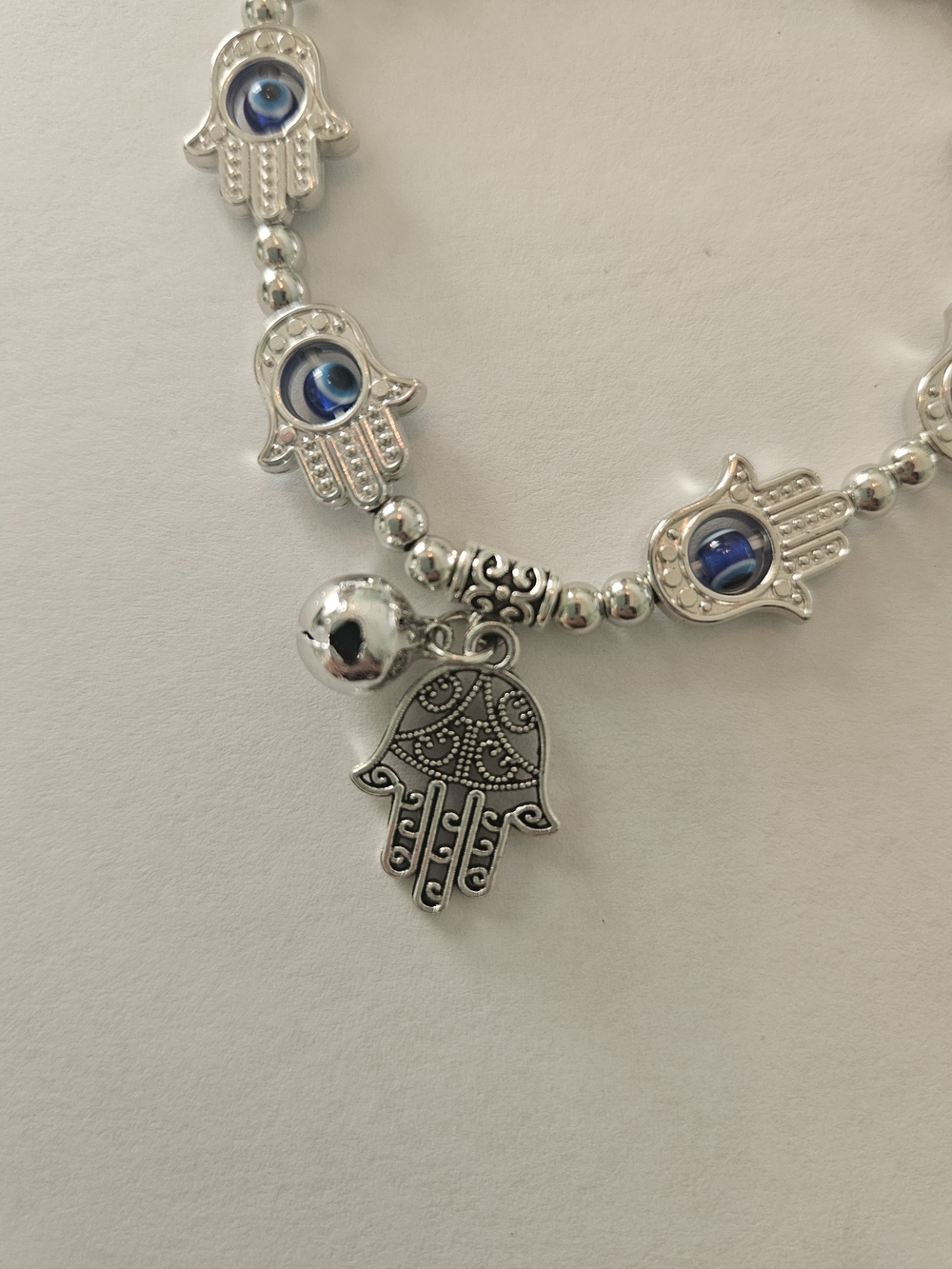 NWT Silver Hamsa Bracelet with Blue Evil Eye Charm Feminine Bohemian Preppy - Picture 3 of 5